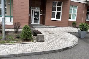 комерційна за адресою Василя Тютюнника вул. (Анрі Барбюса), 51-1А