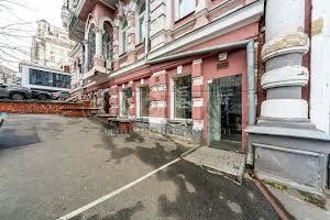 коммерческая по адресу Лютеранская ул., 9