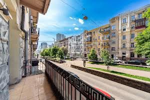 комерційна за адресою Антоновича вул. (Горького), 17
