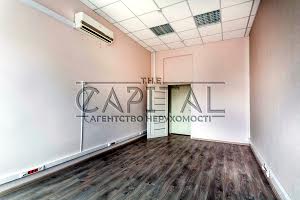 комерційна за адресою Василя Макуха вул. (Івана Шевцова), 1