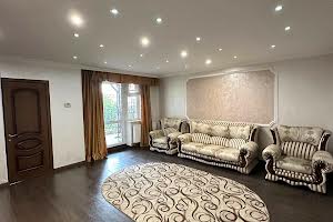 квартира за адресою Добрянського, 7