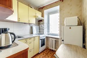квартира за адресою Бакинська вул., 37-Б