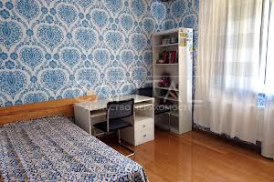 дом по адресу Русанівські Сади