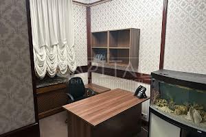 комерційна за адресою Костельна вул., 6