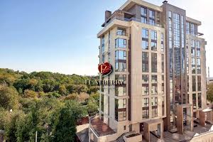 коммерческая по адресу Бусловская ул., 12