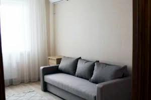 квартира за адресою Софії Русової вул., 7