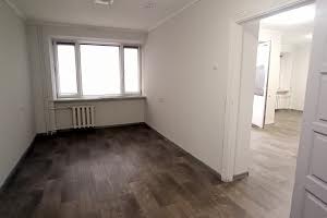 комерційна за адресою Ореста Васкула вул., 8