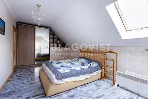 будинок за адресою Бровари, Абрикосова вул., 1