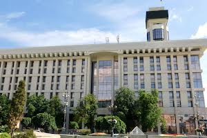 комерційна за адресою майдан Незалежності пл., 2