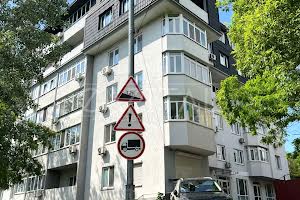 комерційна за адресою Соляна вул., 70