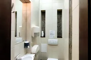 комерційна за адресою Юрія Шумського вул., 1-А