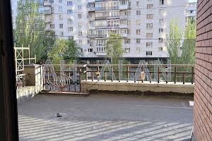 комерційна за адресою Лесі Українки бульв., 7-Б