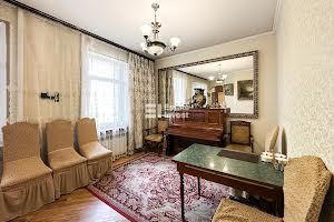 квартира за адресою Кравцова, 4