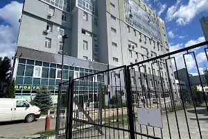 комерційна за адресою Світлицького вул., 35