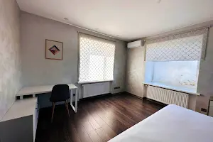 квартира за адресою Високовольтна вул., 5А
