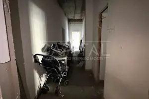 комерційна за адресою Валерія Лобановського просп. (Червонозоряний), 4-А