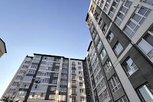 квартира за адресою Олександра Довженка вул., 21а