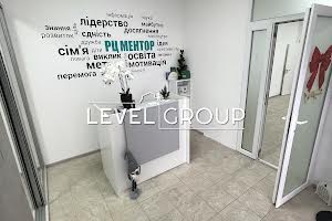 комерційна за адресою Одеська вул., 68
