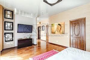 будинок за адресою Богатирська вул., 30