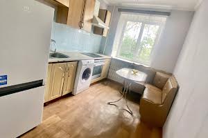 квартира за адресою Морозова вул., 32