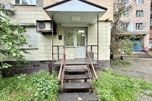 комерційна за адресою Світлицького вул., 24-А