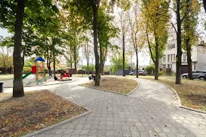 будинок за адресою Дмитра Дорошенка вул. (Чигоріна), 9
