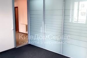 комерційна за адресою Дмитрівська вул., 52-Б