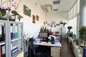 комерційна за адресою бул. Шевченка Тараса, 33Б