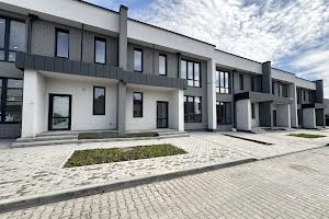 будинок за адресою Шостаковича, 30