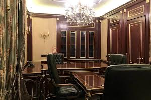 комерційна за адресою Костельна вул., 4