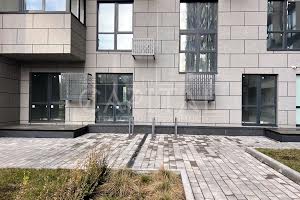 комерційна за адресою Севастопольська пл., 56