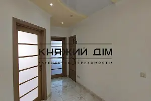коммерческая по адресу Борщаговская ул., 206