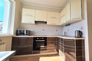 квартира за адресою Академіка Глушкова просп., 39
