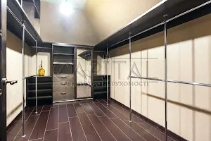 будинок за адресою с. Чайки, Валерія Лобановського вул.