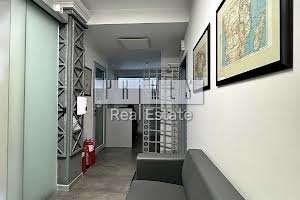 комерційна за адресою Миколи Бажана просп., 8-Б