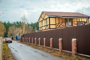 будинок за адресою Лісова вул.