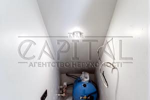 будинок за адресою Центральна вул., 1