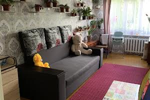 квартира за адресою Солом'янська вул. (Толстого), 25