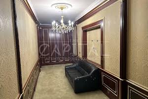 комерційна за адресою Костельна вул., 6