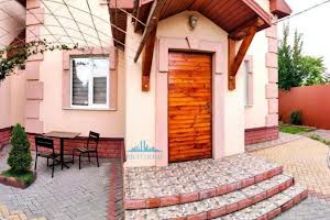 будинок за адресою Вишнева вул., 12