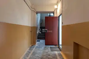 комерційна за адресою Олеся Гончара вул., 82