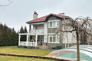 будинок за адресою Броварський