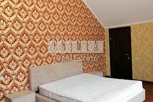 будинок за адресою Центральна вул., 19