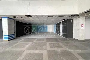комерційна за адресою Львівська пл., 8-А