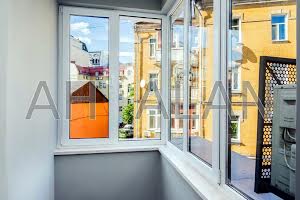 коммерческая по адресу Саксаганского ул., 37-К
