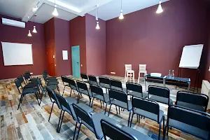 комерційна за адресою Василя Тютюнника вул. (Анрі Барбюса), 51-1А