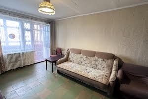 квартира за адресою Тополина вул., 18