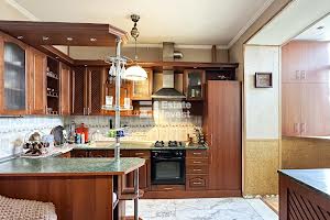 квартира за адресою Кравцова, 4
