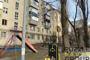 комерційна за адресою Джона Маккейна вул. (Івана Кудрі), 9