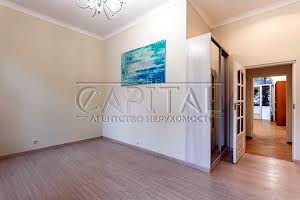 коммерческая по адресу Лютеранская ул., 12
